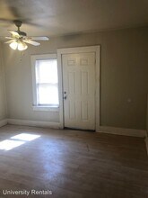 1708 Avenue N in Lubbock, TX - Building Photo - Building Photo