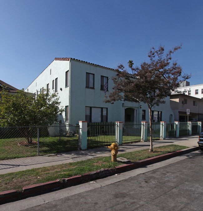 232 N Avenue 53 in Los Angeles, CA - Foto de edificio - Building Photo