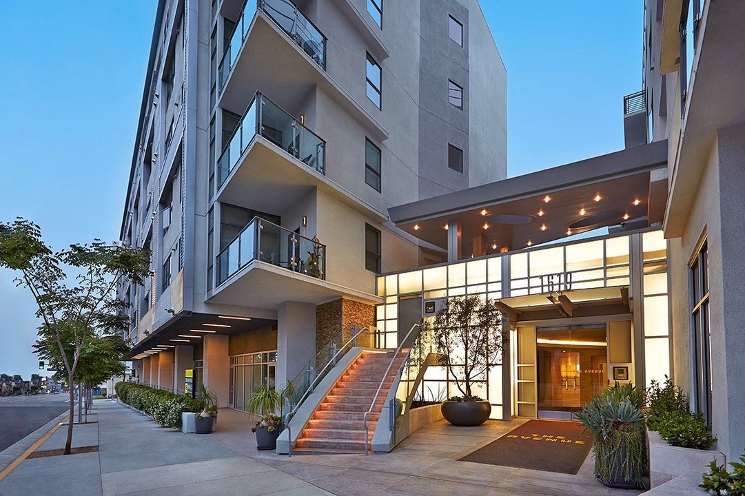 The Avenue Hollywood in Hollywood, CA - Foto de edificio