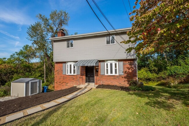 property at 165 Lois Dr