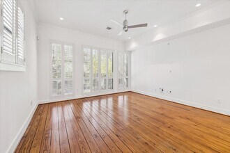 100 McGowen St in Houston, TX - Building Photo - Building Photo