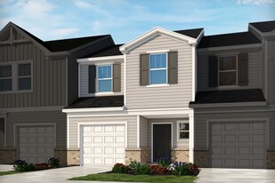 916 Yarn Wy in Greer, SC - Building Photo