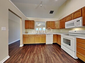 542 Kennard Ln in Westfield, IN - Foto de edificio - Building Photo