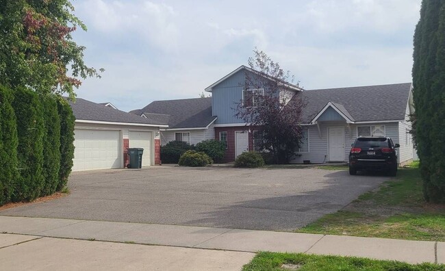 property at 6340 W Trestle St