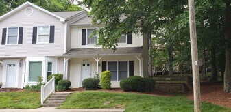 4385 Baylor St in Greensboro, NC - Building Photo