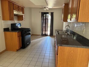 9835 Eblen Dr in Houston, TX - Building Photo - Building Photo