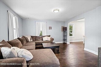 109 S Main St in Toms River, NJ - Building Photo - Building Photo