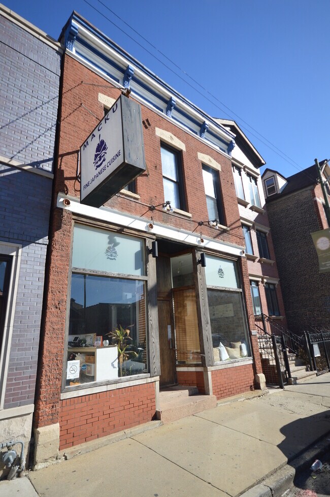 property at 2239 N Clybourn Ave