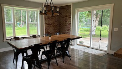 14300 E Melanie Ln in Palmer, AK - Building Photo - Building Photo