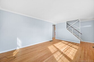 680 Jennings Rd in Fairfield, CT - Building Photo - Building Photo