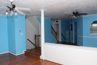301 Shaw Ct in Falmouth, VA - Building Photo - Building Photo