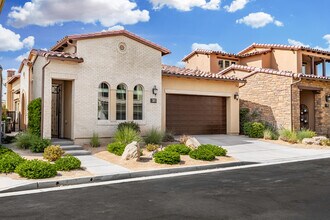 80450 Platinum Wy in La Quinta, CA - Building Photo - Building Photo