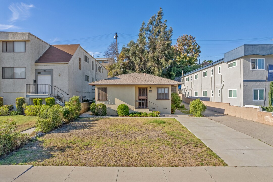 11425 Venice Blvd in Los Angeles, CA - Building Photo