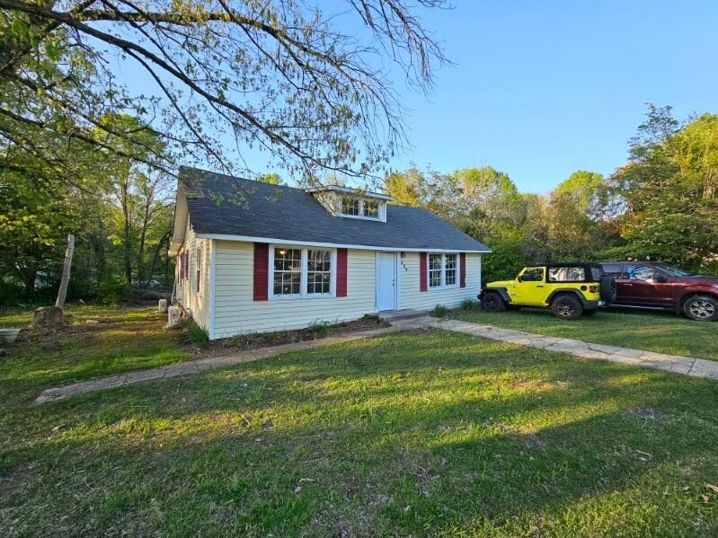 406 Westgate Dr in Elon, NC - Building Photo