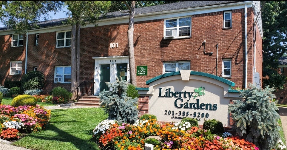 Liberty Gardens in Bergenfield, NJ - Building Photo