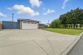 387 E Nubia St in Covina, CA - Building Photo - Building Photo
