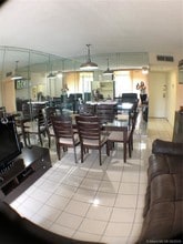 14301 N Kendall Dr-Unit -410B in Miami, FL - Building Photo - Building Photo