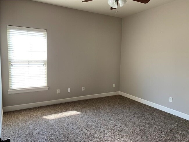 property at 3709 W Cherokee Rd