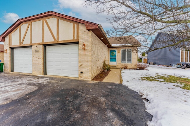 property at 7203 S 86th Ave