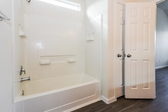 1015 Cascadera Ct in Richmond, TX - Building Photo - Building Photo