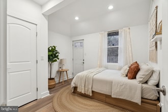 2146 N Van Pelt St, Unit 1 in Philadelphia, PA - Building Photo - Building Photo