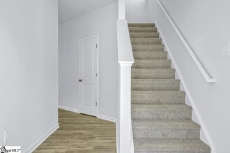 611 Poinsett Bridge Wy in Greenville, SC - Building Photo - Building Photo