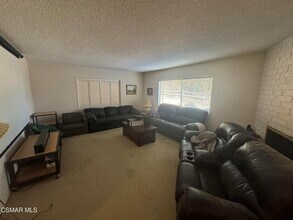 2623 Avenida Simi in Simi Valley, CA - Foto de edificio - Building Photo