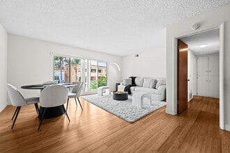 801 E 1st St, Unit 1 in Long Beach, CA - Building Photo - Building Photo