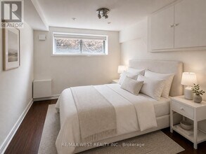 84 Mackenzie Crescent in Toronto, ON - Building Photo - Building Photo