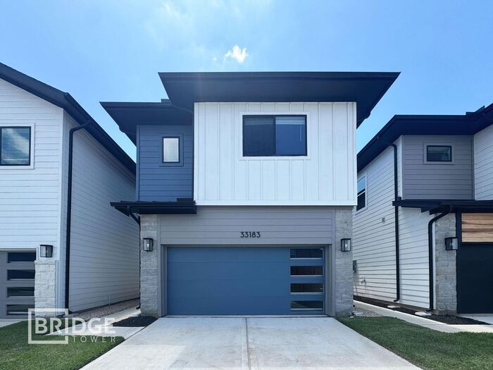 33183 Oak Hts Pl in Magnolia, TX - Building Photo