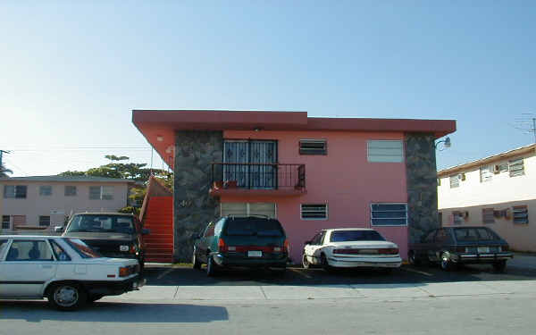 40 W 4th St in Hialeah, FL - Building Photo - Building Photo