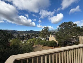 12 Dickens Ct in Mill Valley, CA - Building Photo - Building Photo