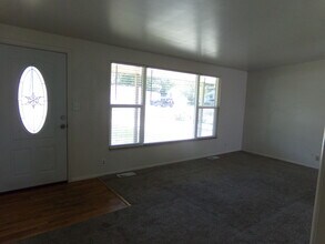 5522 East Edgewood Drive in Holladay, UT - Building Photo - Building Photo