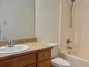 5275 Branch Point Dr in Valdosta, GA - Building Photo - Building Photo