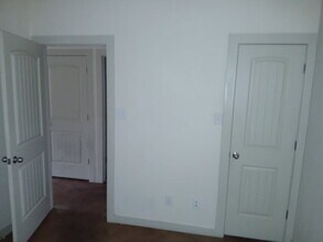 259 E 7th St in Somerville, TX - Building Photo - Building Photo