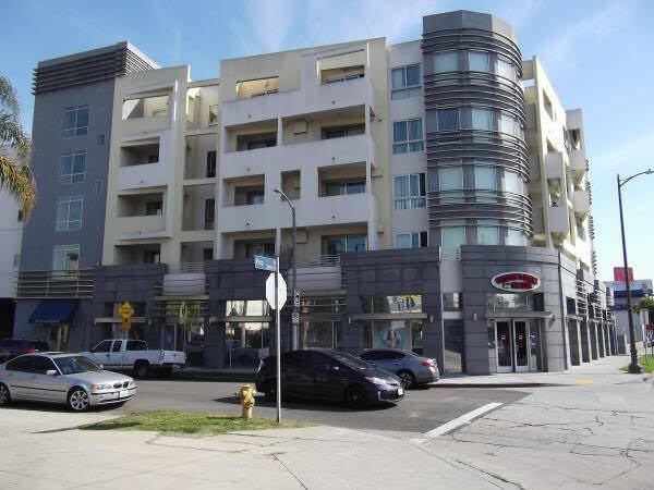 1260 S Corning St in Los Angeles, CA - Building Photo