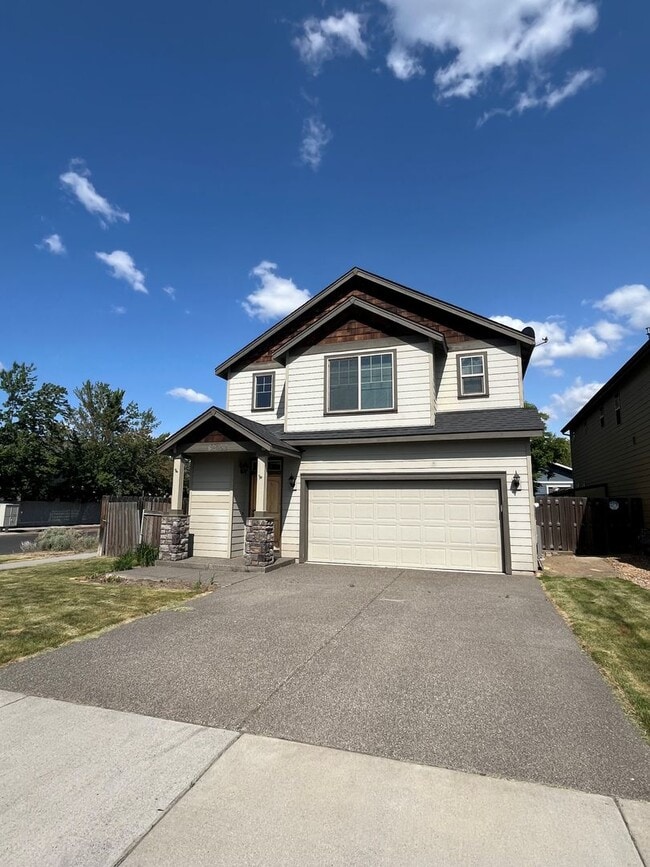 property at 62050 Quail Run Pl