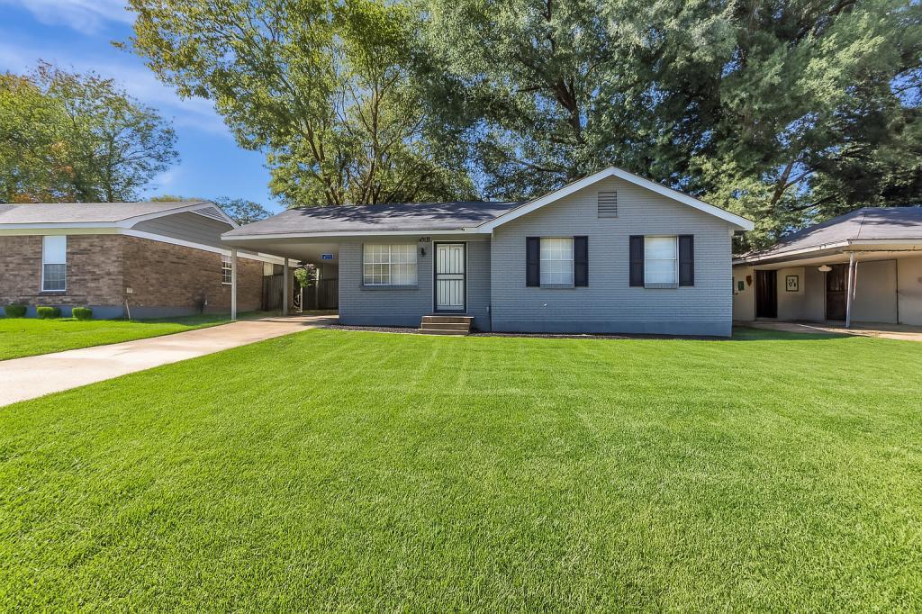 4829 Bradford Dr in Memphis, TN - Building Photo