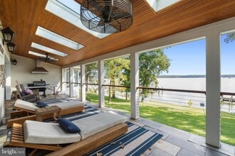 5837 River Dr in Lorton, VA - Building Photo - Building Photo