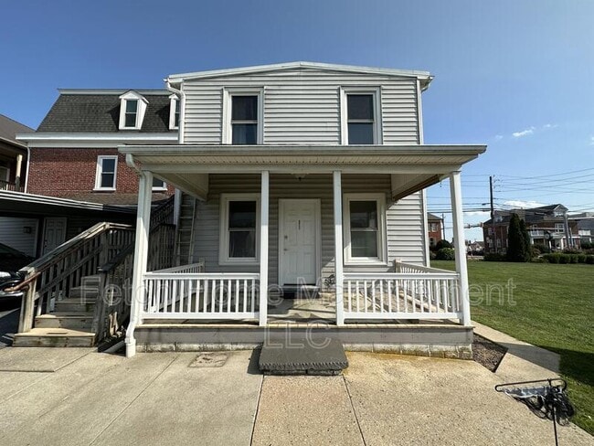 107 Main - in New Holland, PA - Building Photo - Building Photo