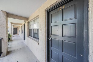 3718 W McKay Ave in Tampa, FL - Building Photo