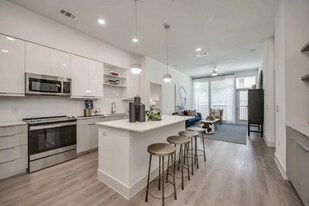 8194 Knight Rd in Houston, TX - Building Photo