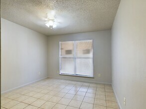 901 Mayfield Dr in Marble Falls, TX - Building Photo - Building Photo