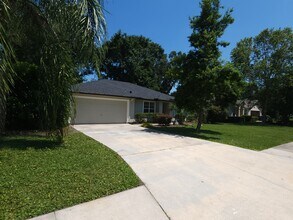 95180 Twin Oaks Ln in Fernandina Beach, FL - Building Photo - Building Photo