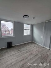 176 Webster Ave in Yonkers, NY - Building Photo - Building Photo