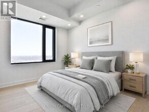 2920 Hwy 7 in Vaughan, ON - Building Photo - Building Photo