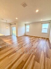 1616 Blue Lagoon Cir in Mascotte, FL - Building Photo - Building Photo