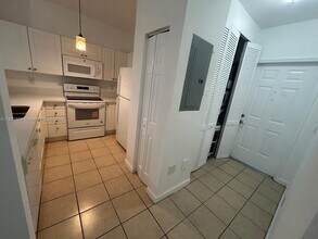 1650 NE 33rd Ave in Homestead, FL - Building Photo - Building Photo