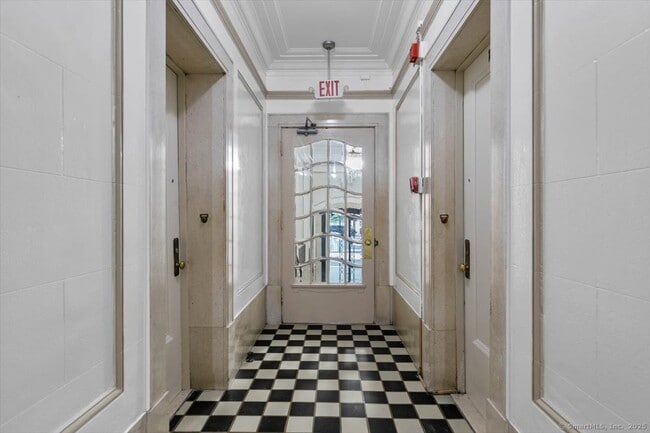 284 Orange St in New Haven, CT - Building Photo - Building Photo