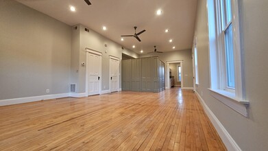 1604 Greenup St in Covington, KY - Building Photo - Building Photo